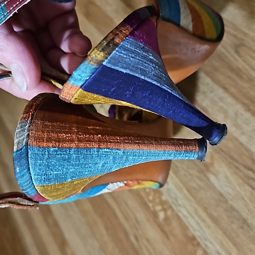 Deliso Vintage Colorful Material Heels 8.5B - Picture 10 of 16